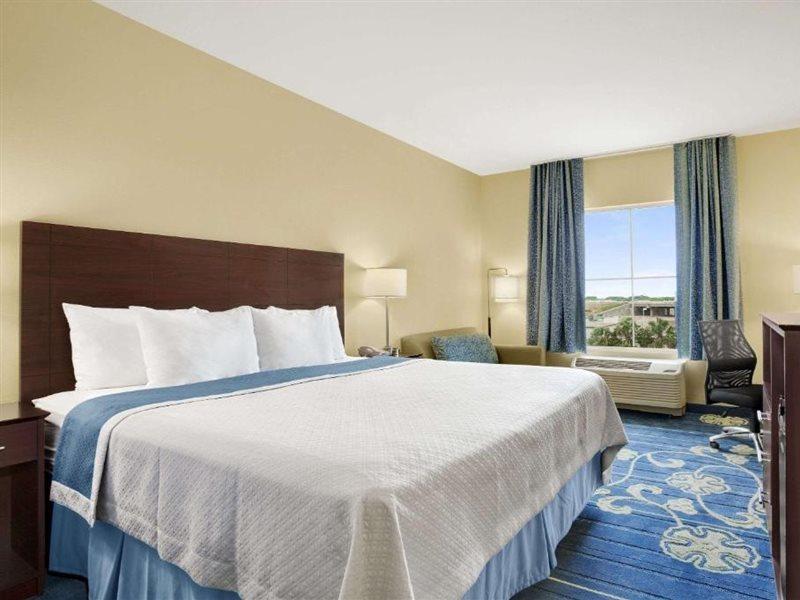Spark By Hilton Victoria Exterior foto