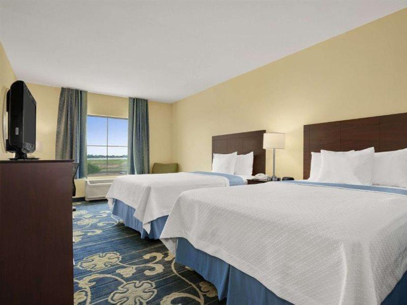 Spark By Hilton Victoria Exterior foto