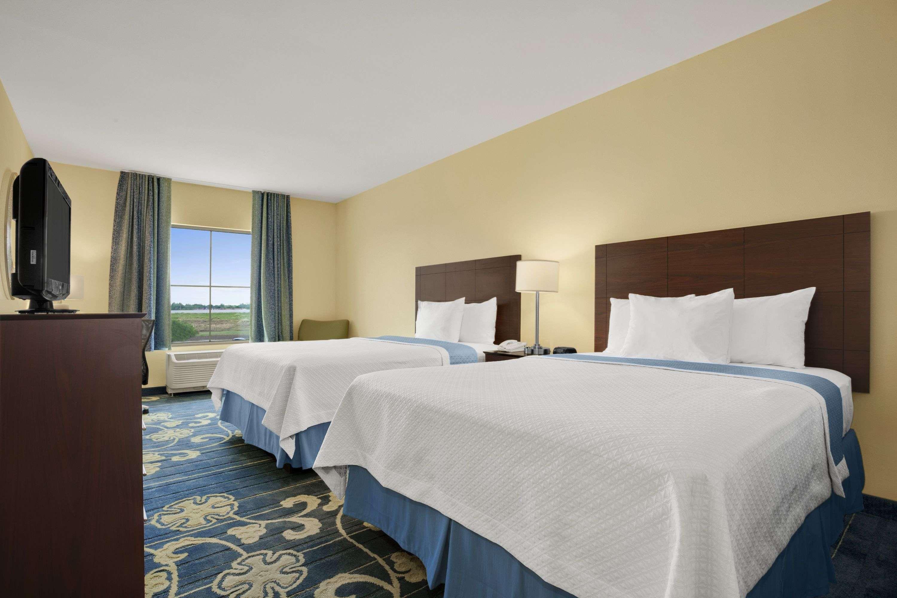 Spark By Hilton Victoria Exterior foto